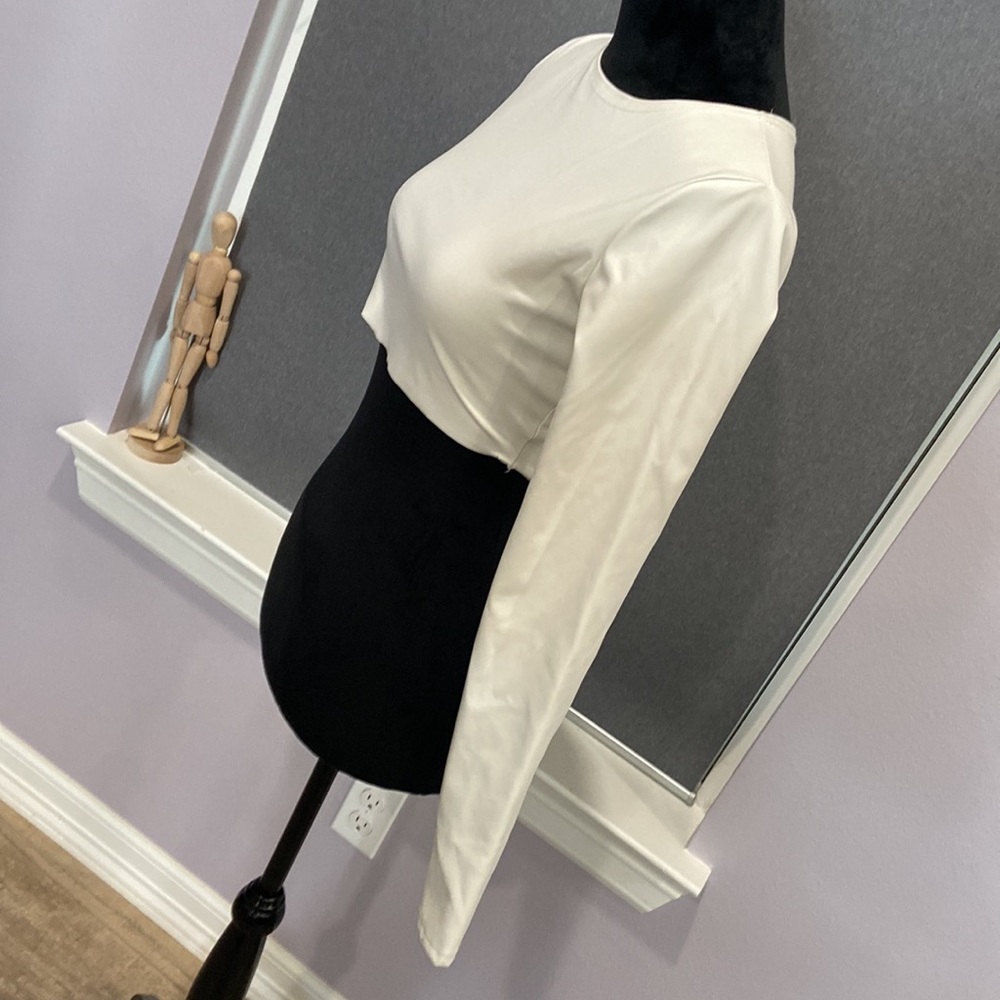 Leather top🤍 - Picture 3 of 6